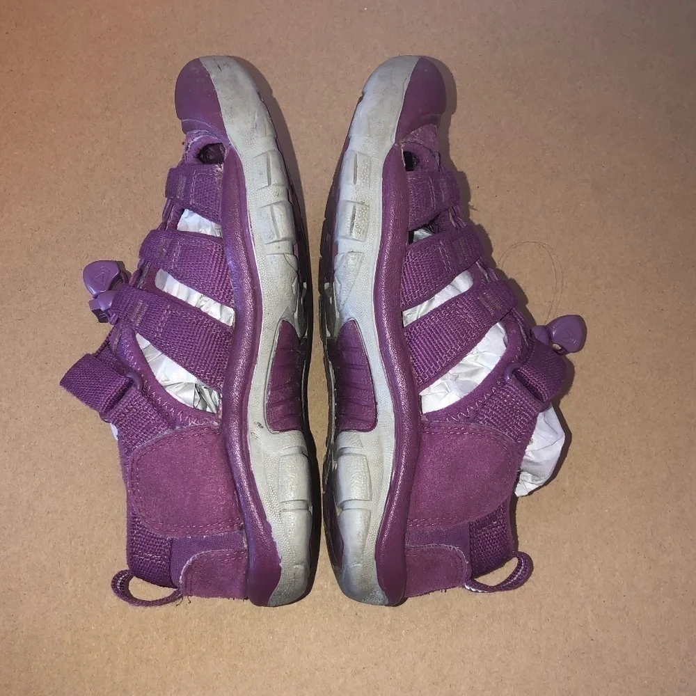 KEEN FOOTWEAR Sandals Girls Size 2 Purple Gray Washable Hiking Water Shoes